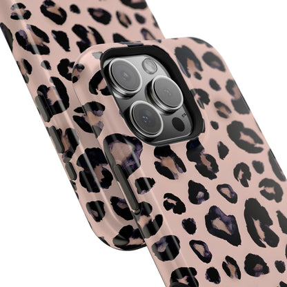 Chic Leopard Print Phone Case – MagSafe Compatible for iPhone & Samsung Galaxy